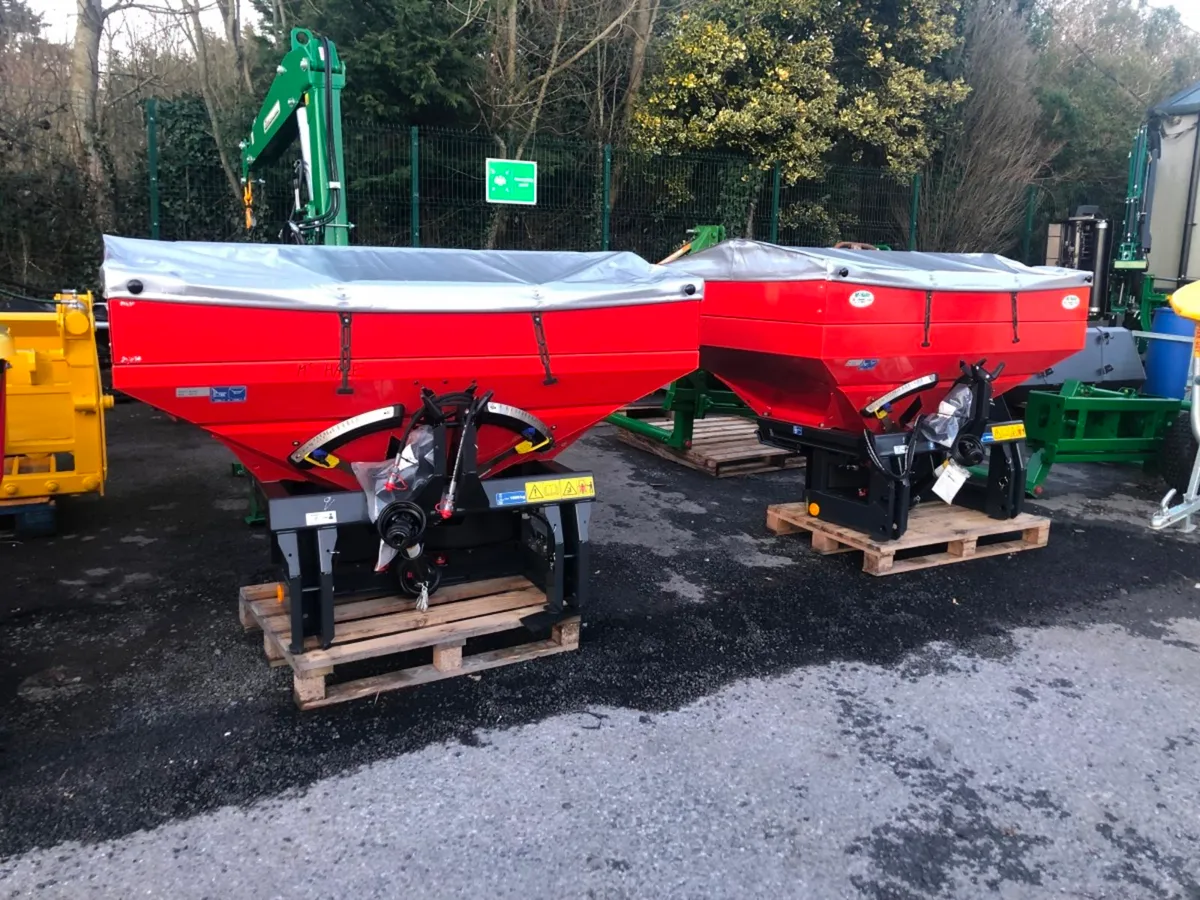 New Rauch Spreaders - Image 1