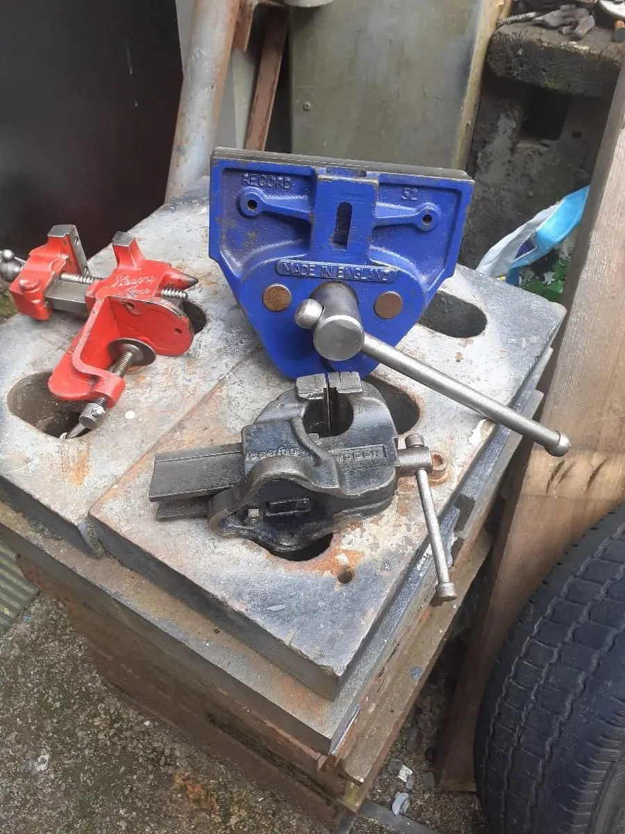 Used record vices - Image 4