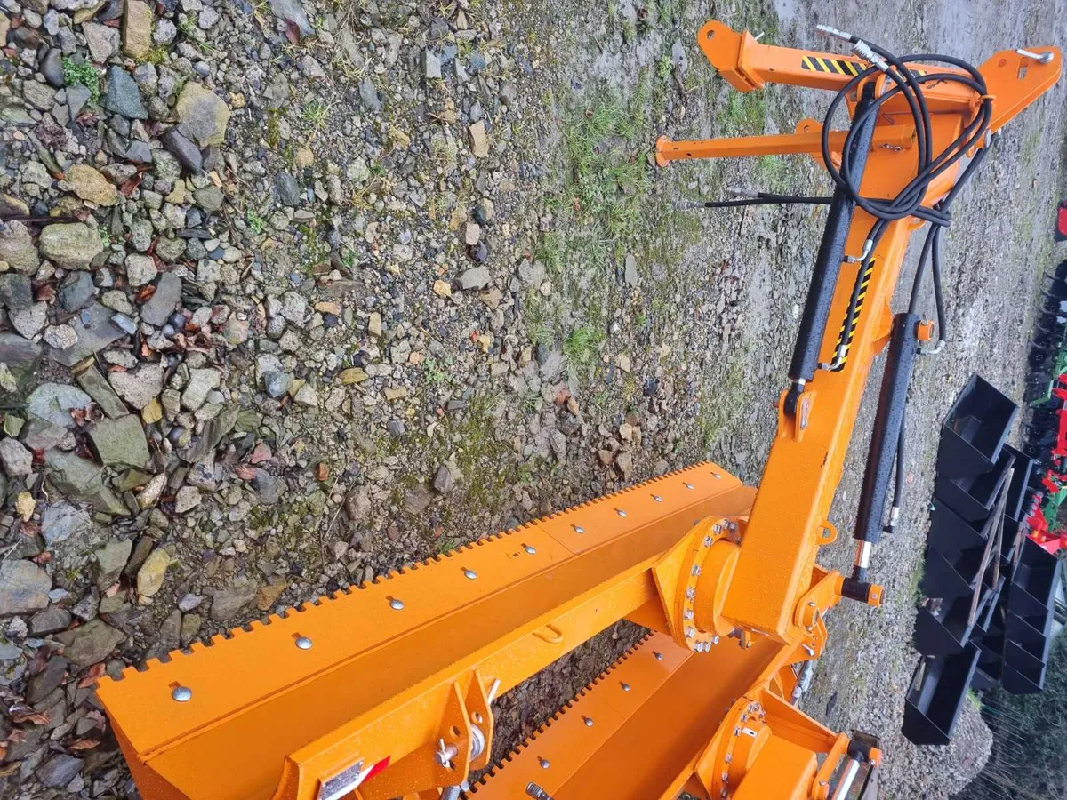 Road grader - Image 4