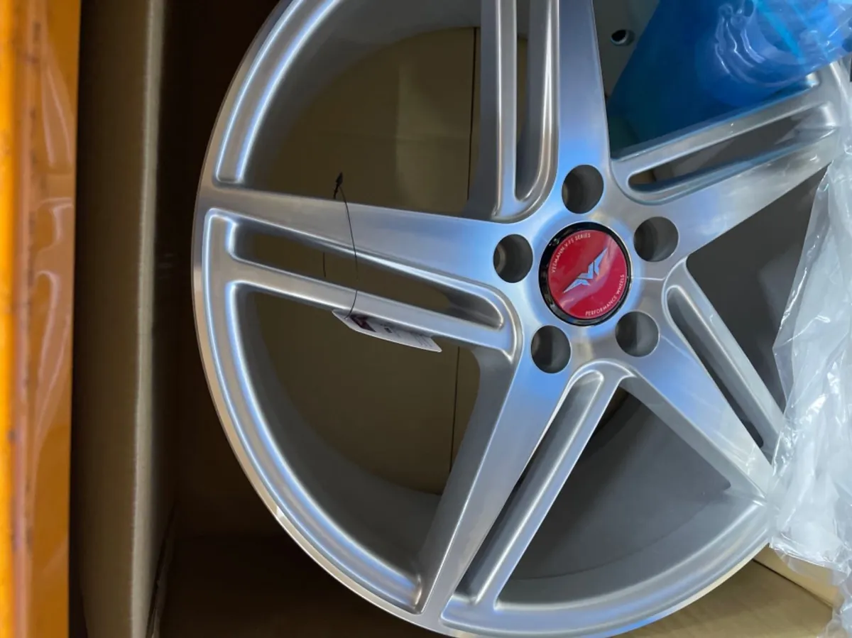 18” Veemann Vfs31 big concave 5x112 - Image 1