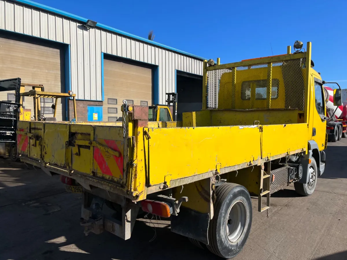 02 daf Lf 45 150 7.5 ton tipper - Image 3