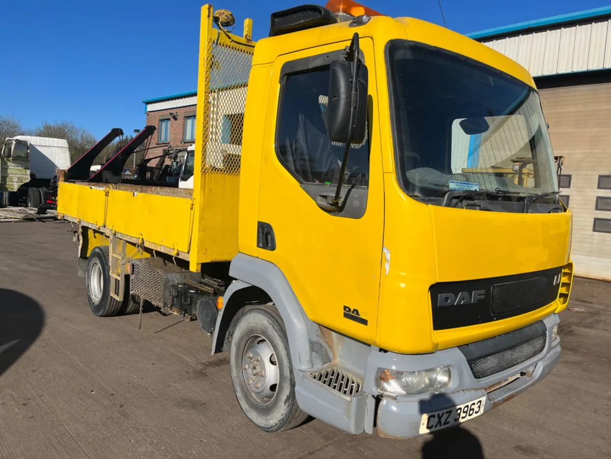 02 daf 7.5 ton site tipper dumper - Image 2