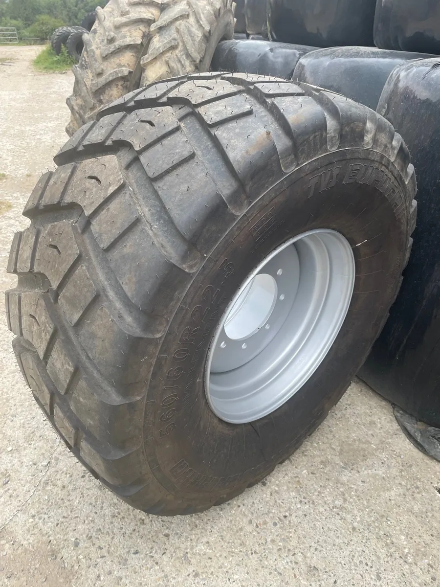 AGRI SLURRY LOADER TRACTOR DUMPER Aircraft TYRES - Image 1