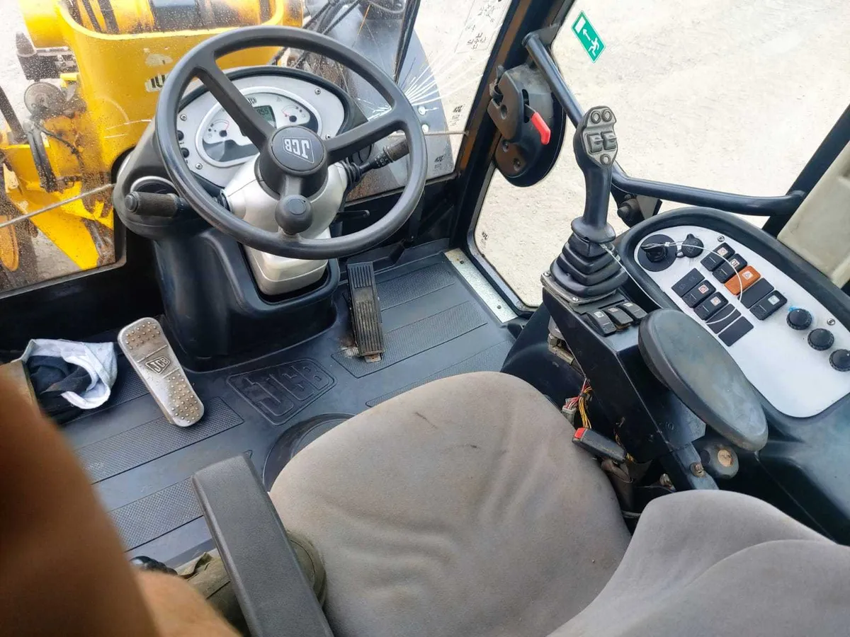 jcb 310s - Image 3