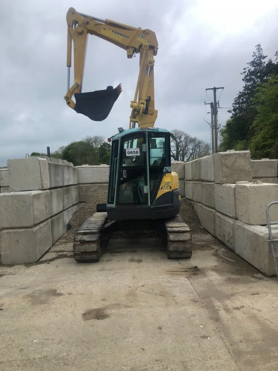 Digers & groundworks - Image 2