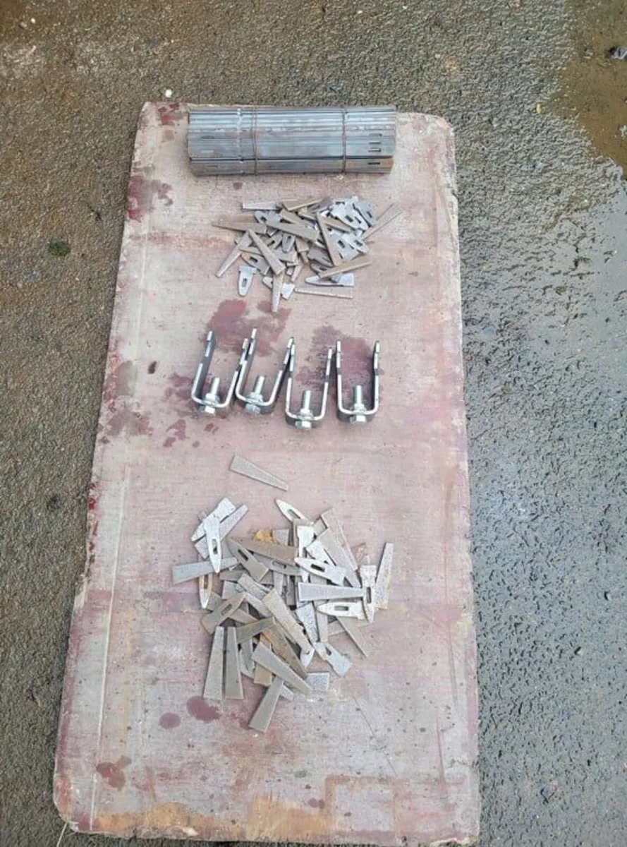 Acrow and RMD Shuttering pans snapties