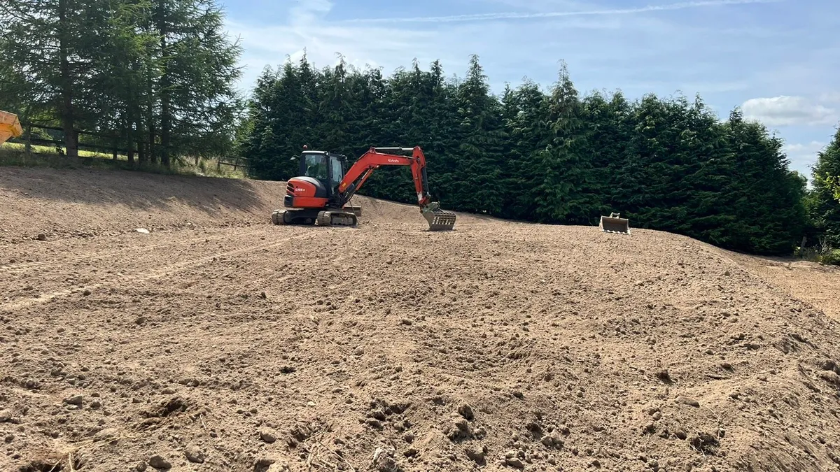 Landscaping // Groundwork // Maintenance - Image 1