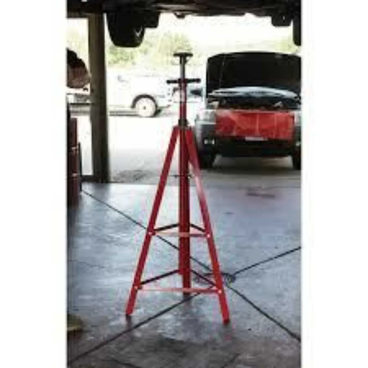 2 Ton Tripod High Jack Stand - Image 2