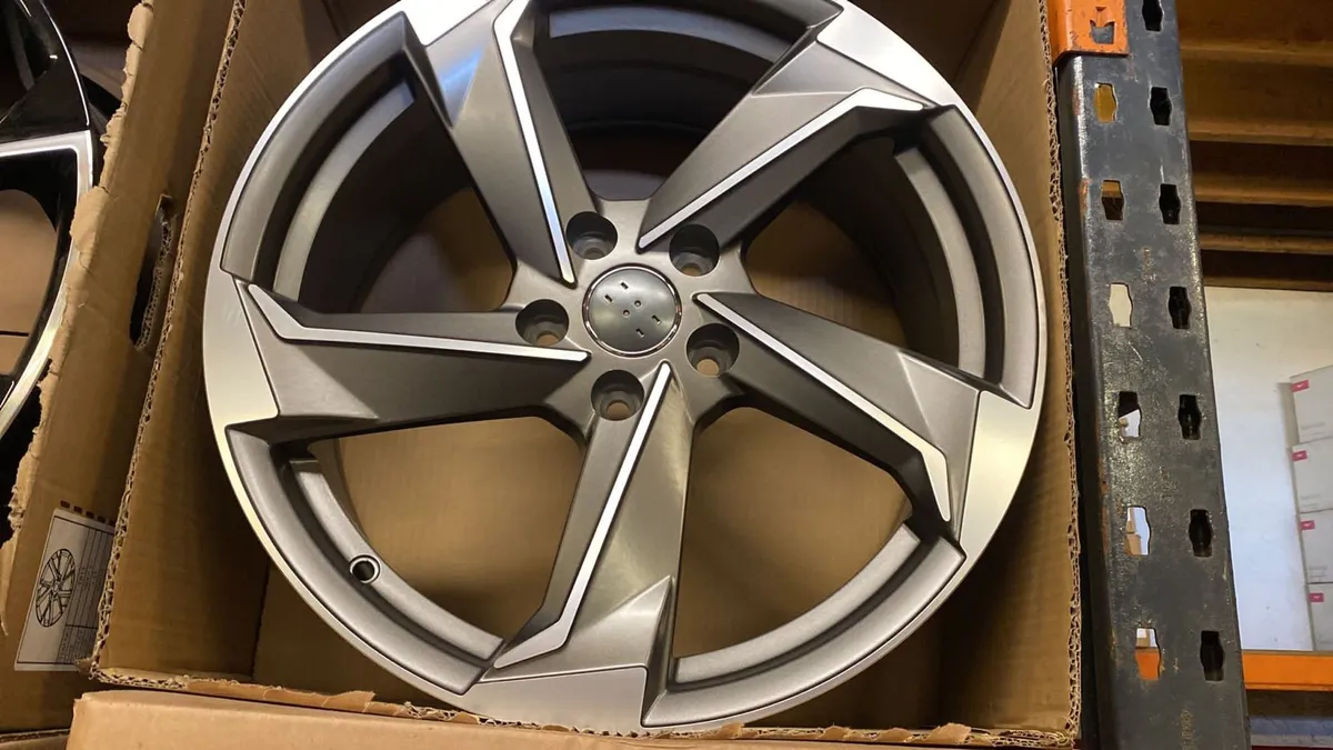 18” ttrs twist new with tyres