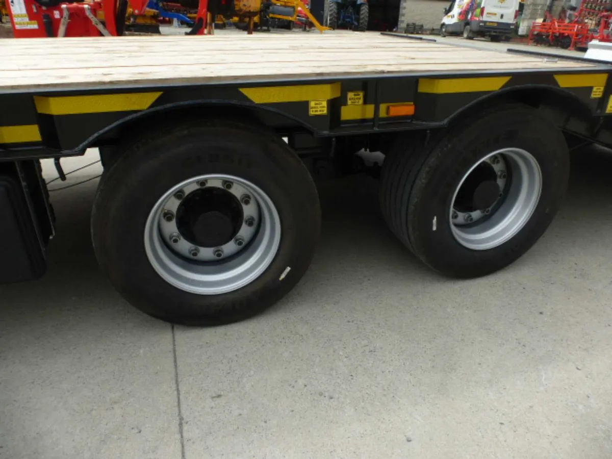 JPM Hyd Beavertail trailer - Image 3