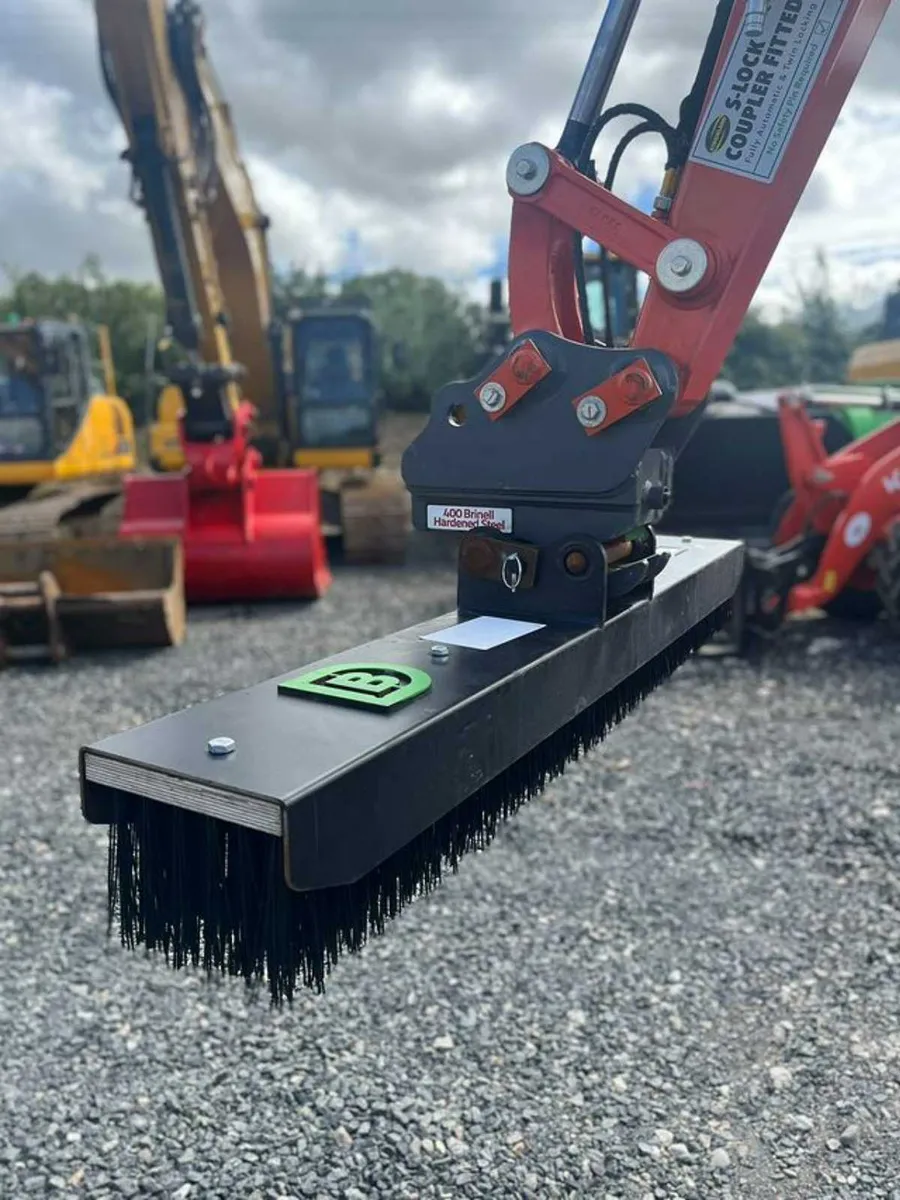 DigBits Boom Broom Excavator Attachment - Image 1