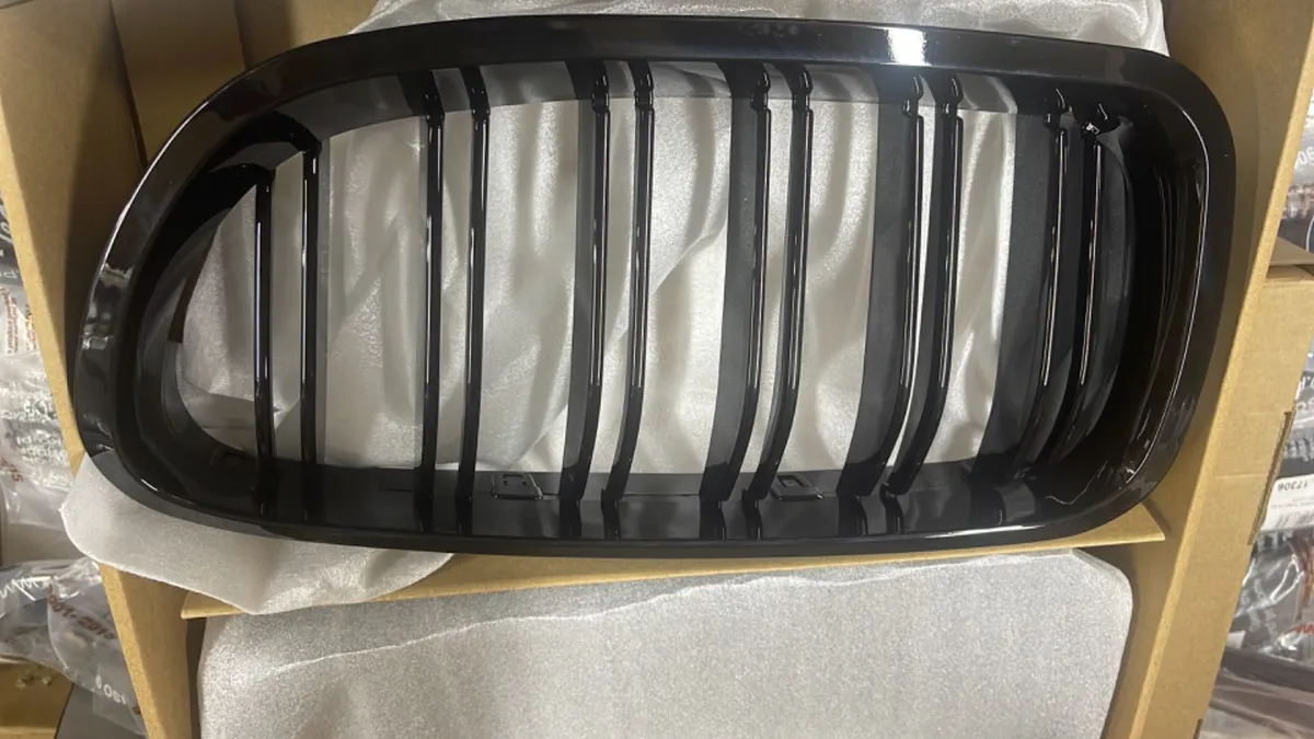 BMW front grill gloss black