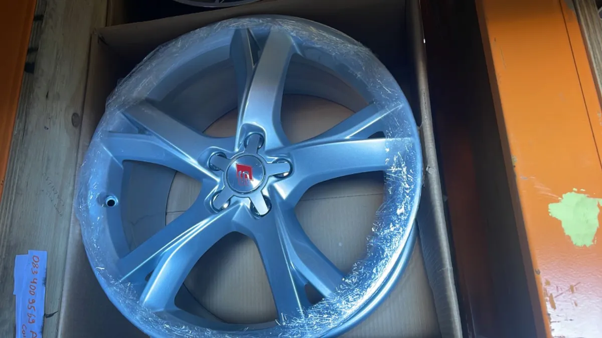 19” a5 genuine with tyres 5x112