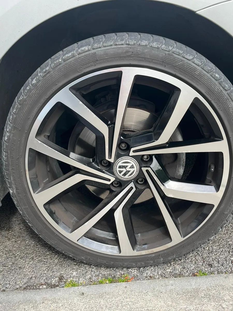 18” Clubsport alloys new with tyres