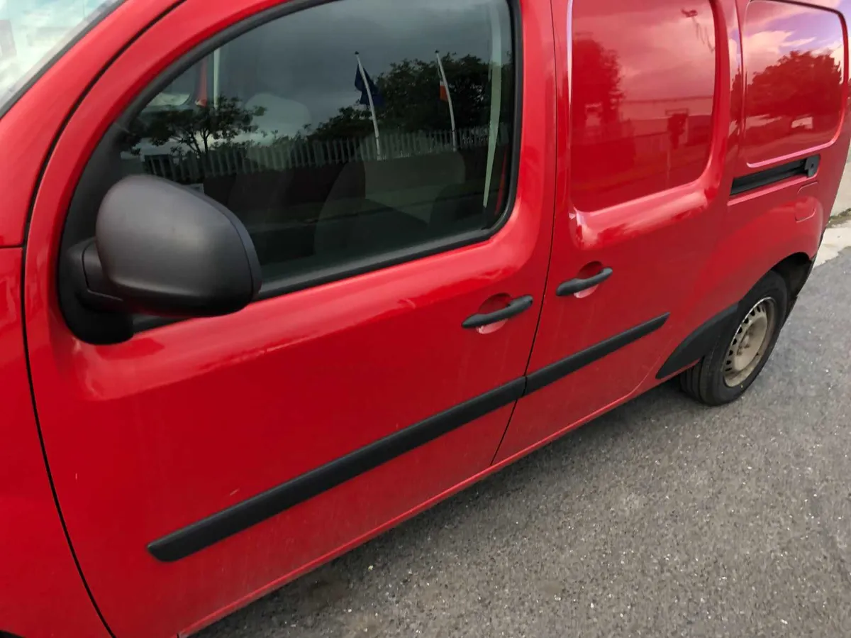 Renault Kangoo, 2018 (FOR HIRE) - Image 3