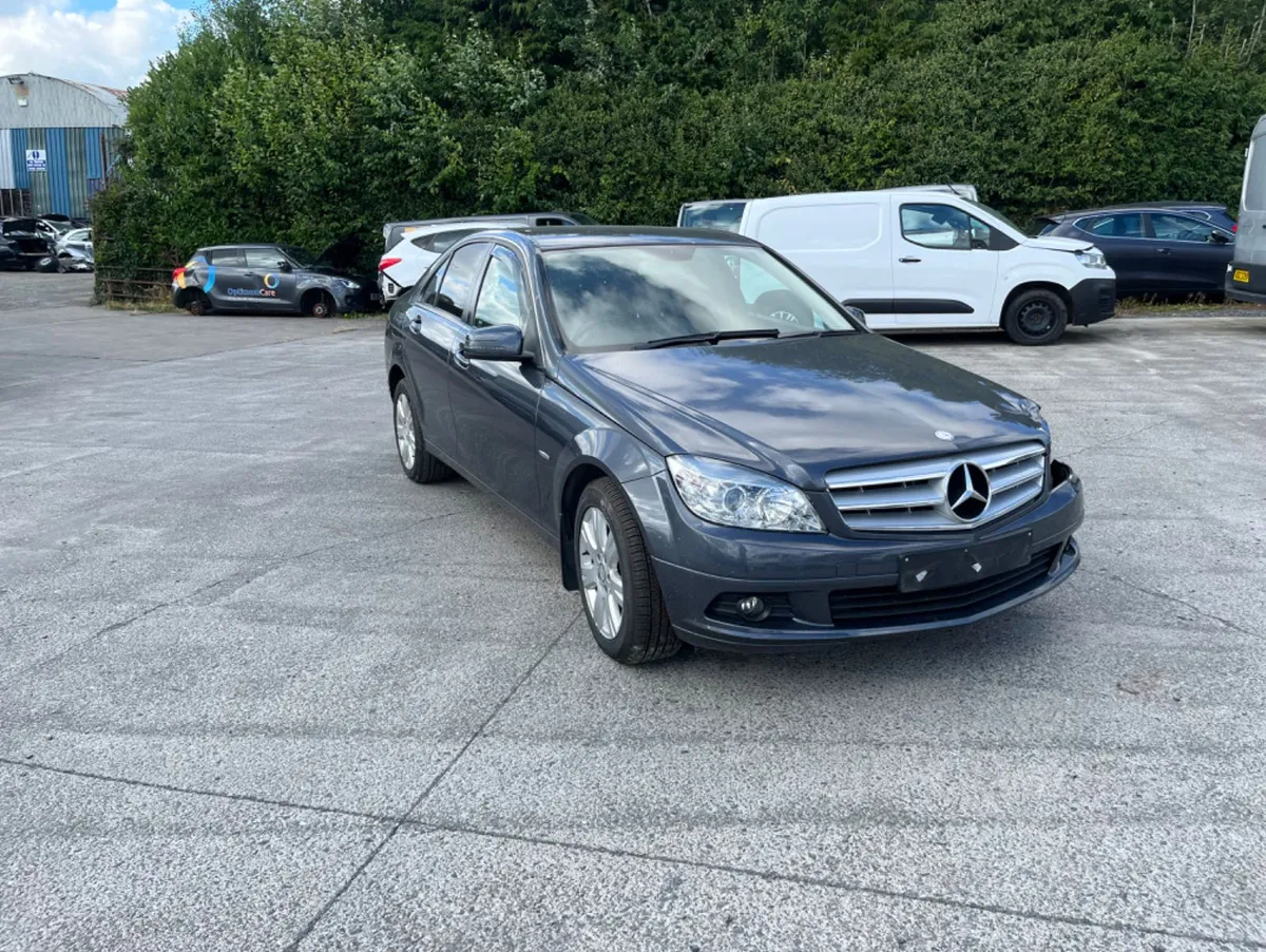 2012 Mercedes C220 2.1 CDI - Image 1