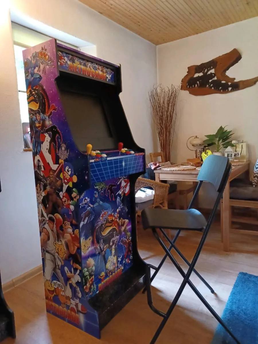 Arcade machine/ Games console - Image 1