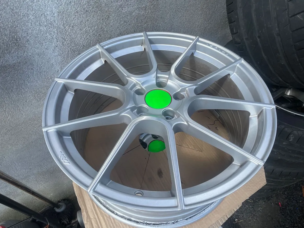 19” Ispiri 5x108 alloys