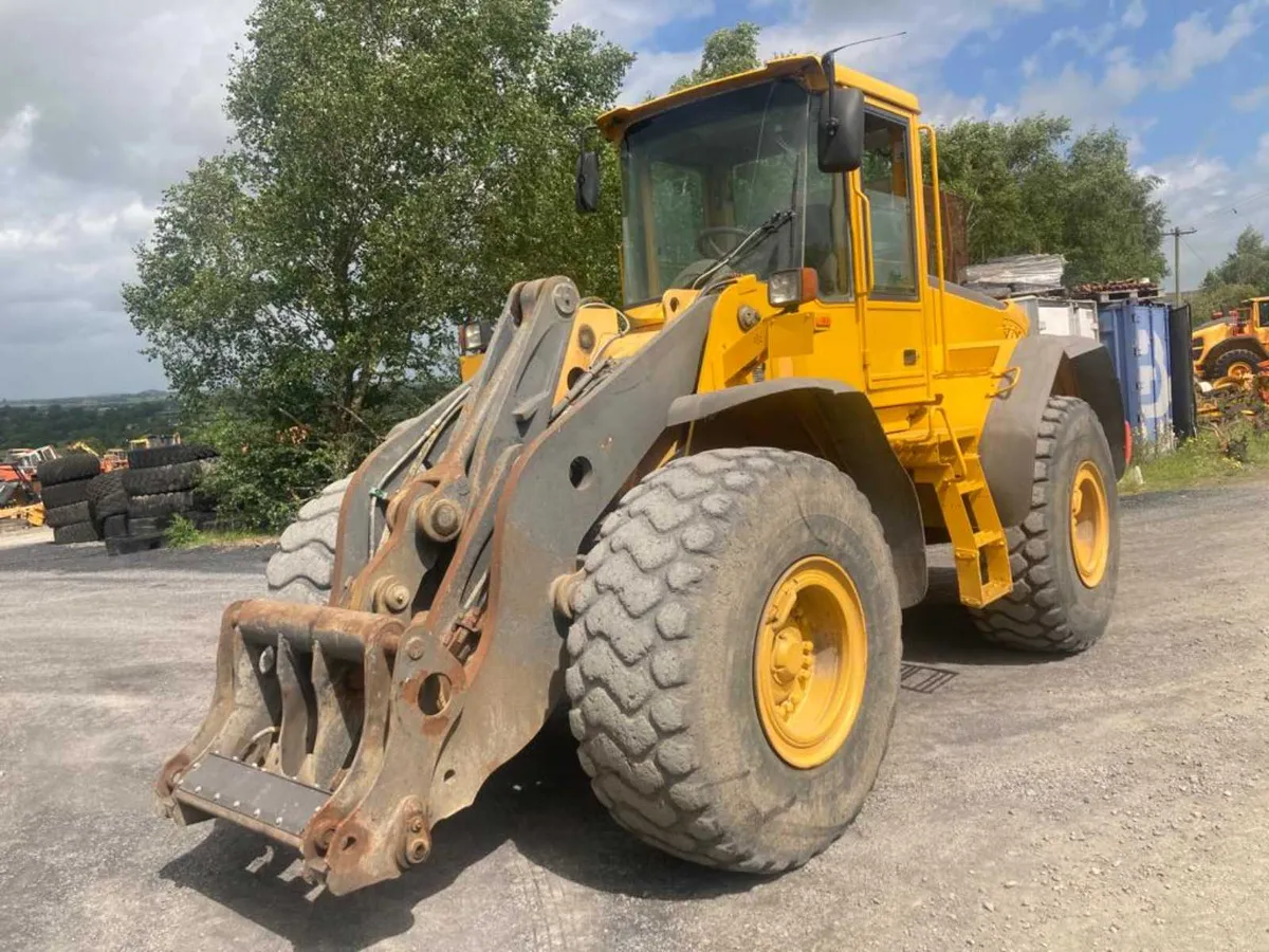 Volvo 110e - Image 1