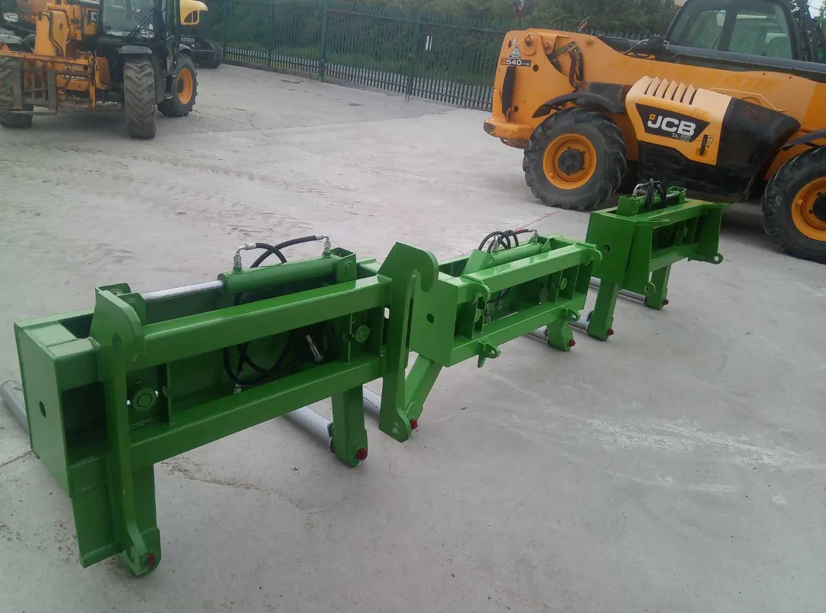 Selection of Bale Handlers (16721) - Image 2