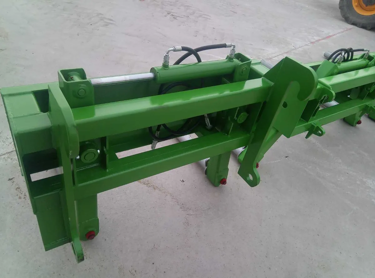 Selection of Bale Handlers (16721) - Image 3