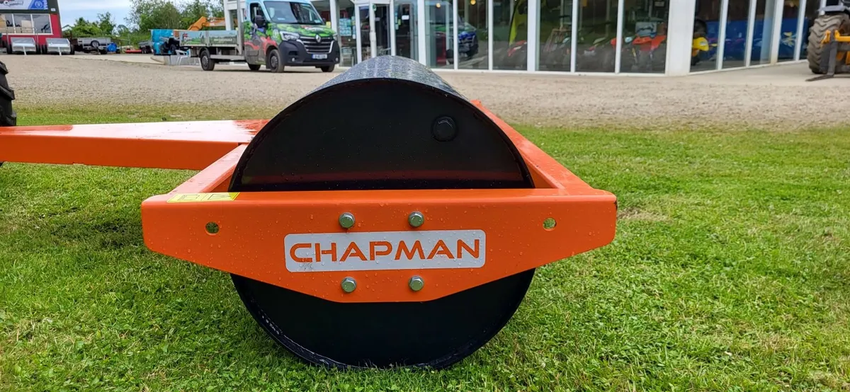 NEW CHAPMAN FR150 ROLLER - Image 3