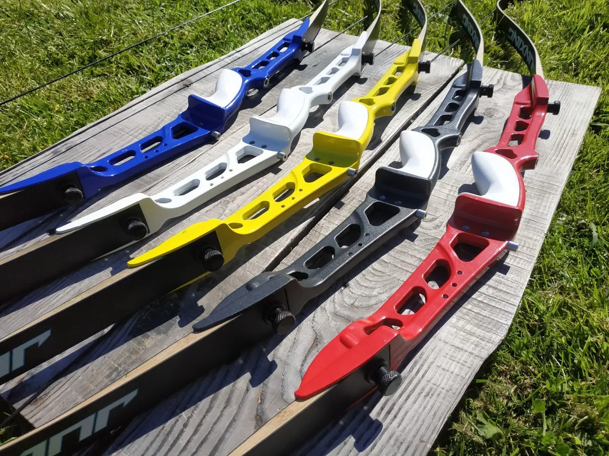 Archery - bows, arrows, targets, quivers, parts. - Image 4