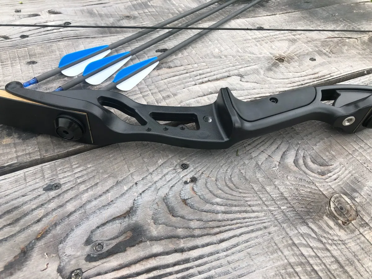 Archery Bow, Recurve 56" 30 -50lbs bonus - Image 4