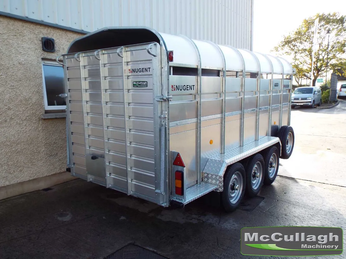 New Nugent 14ft Tri-Axle Cattle Trailer - Image 3
