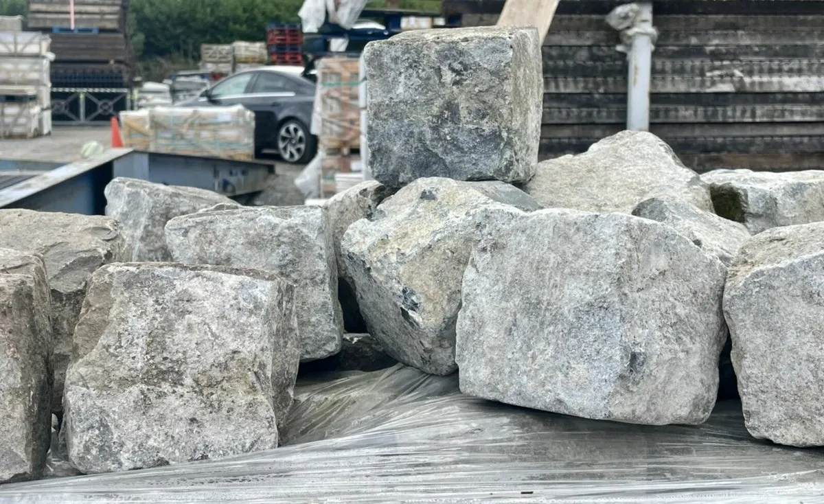Limestone Cube Cobbles - Image 2