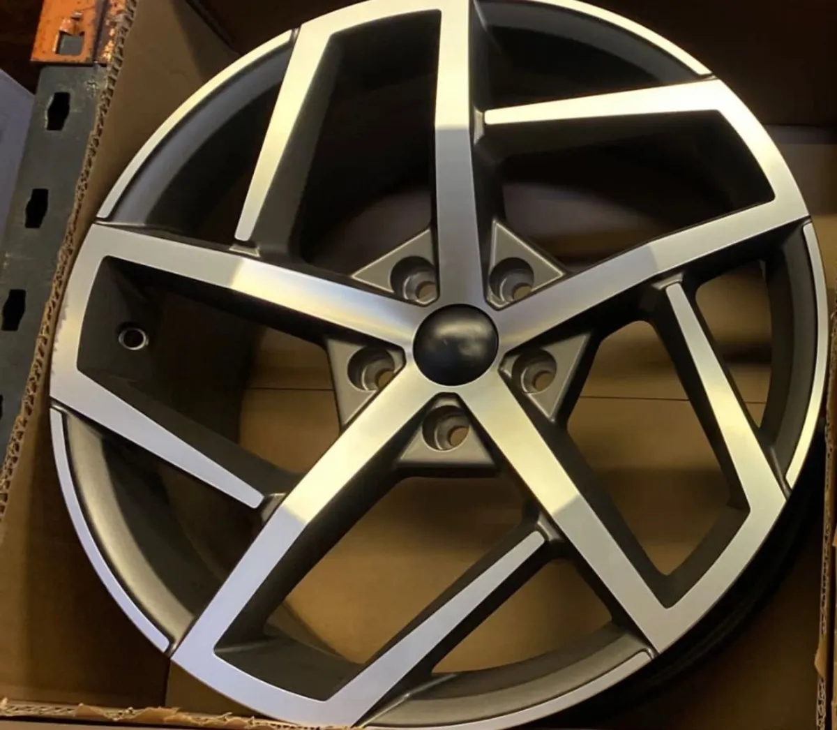 18” mania 5x112 alloys & tyres