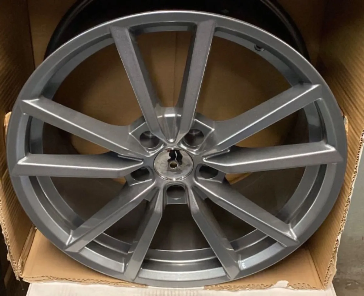 18” Pretoria grey 5x112 vw golf Passat alloys - Image 2