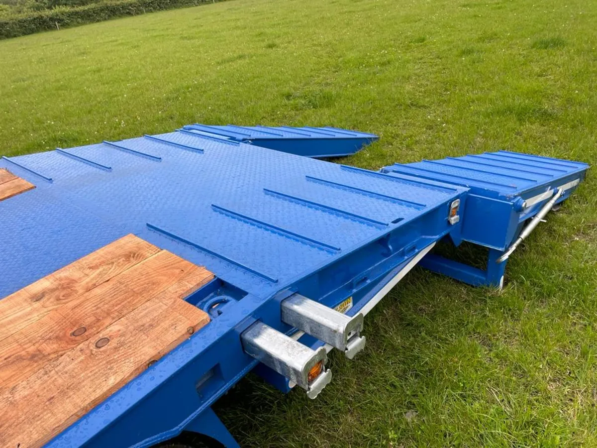 Wilson Ultimate Tractor Low Loaders - Image 4