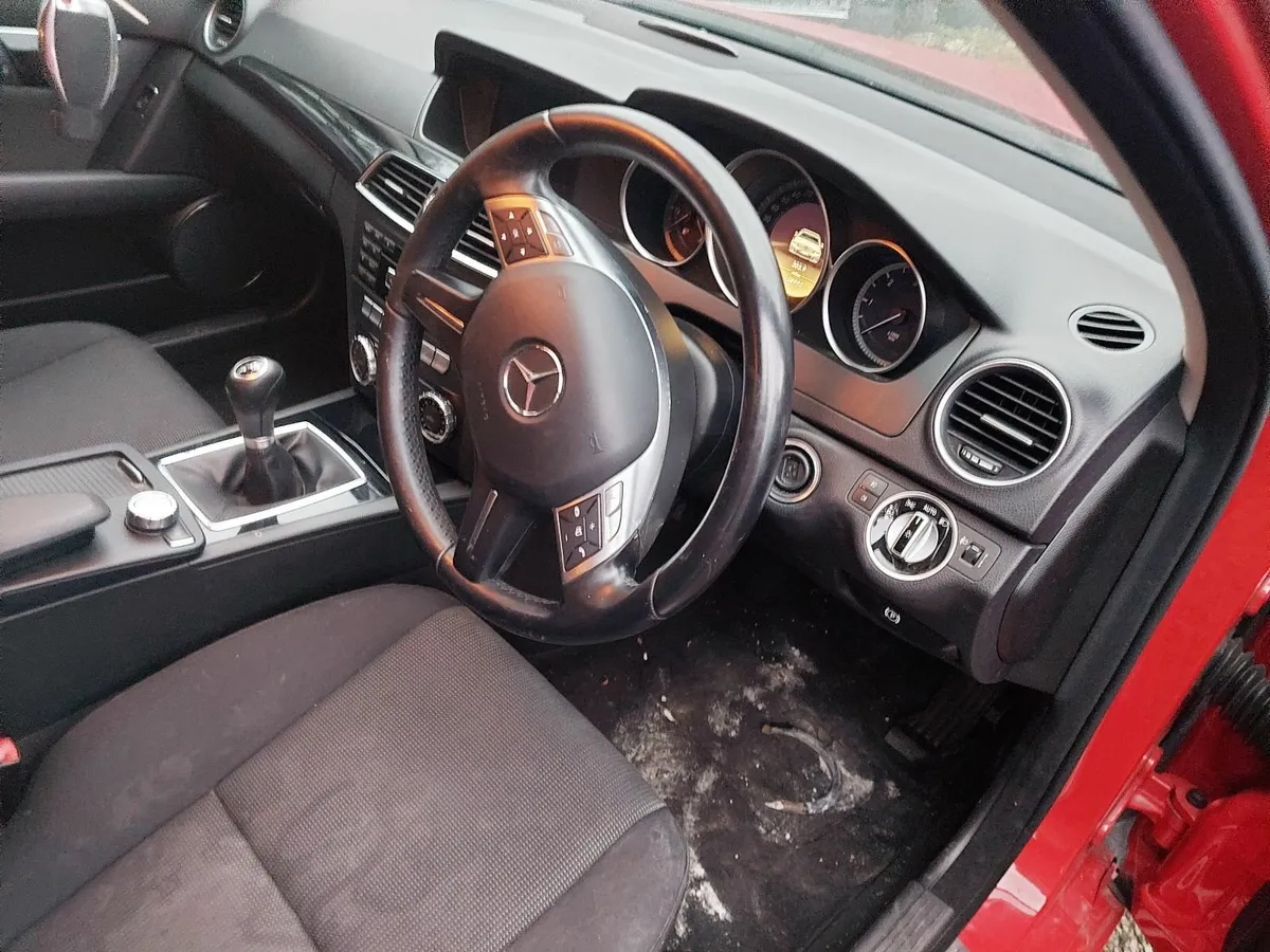 2011 Mercedes c220 - Image 2