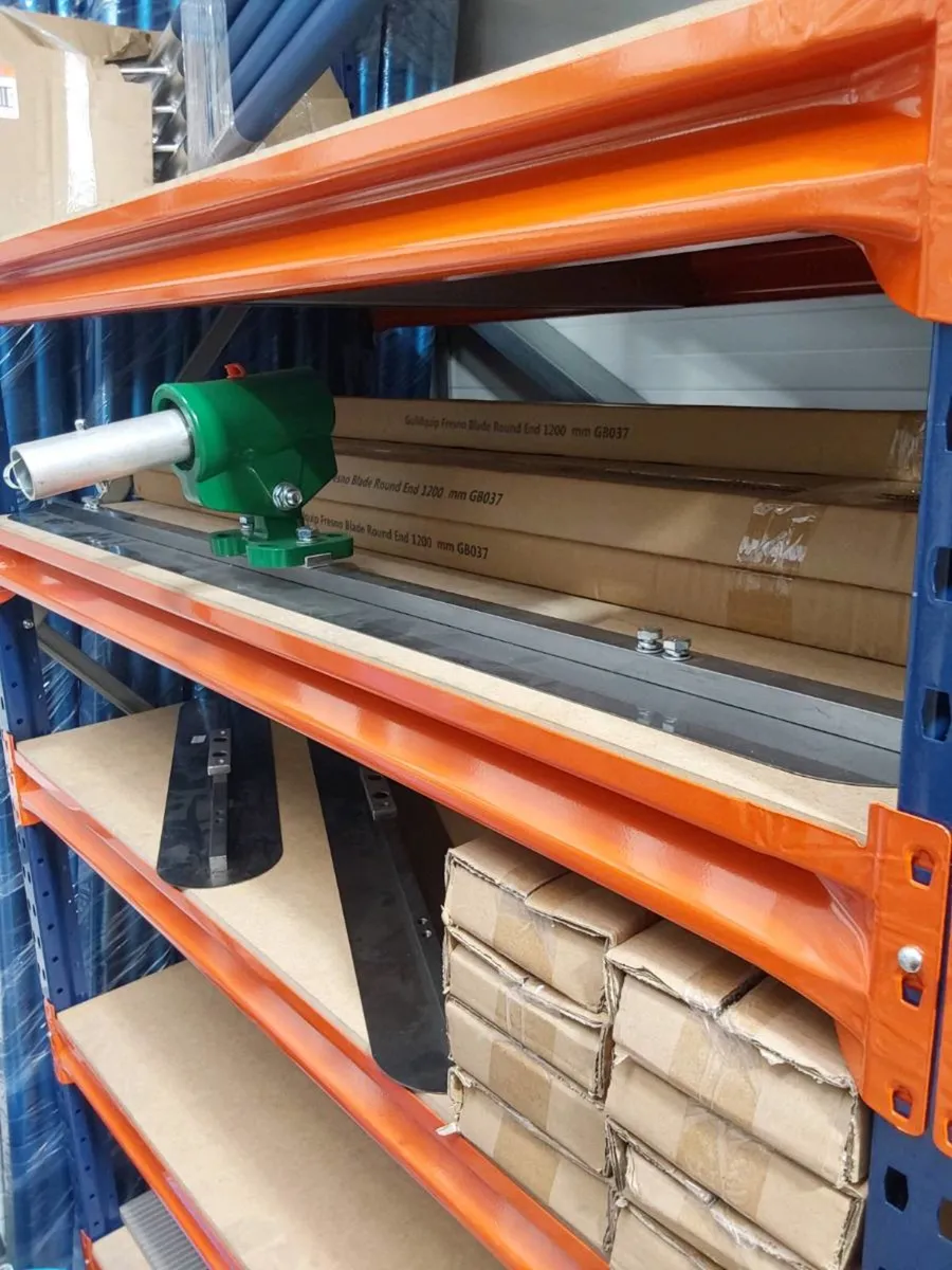 Concrete Tools - Fresno Trowels - Image 1