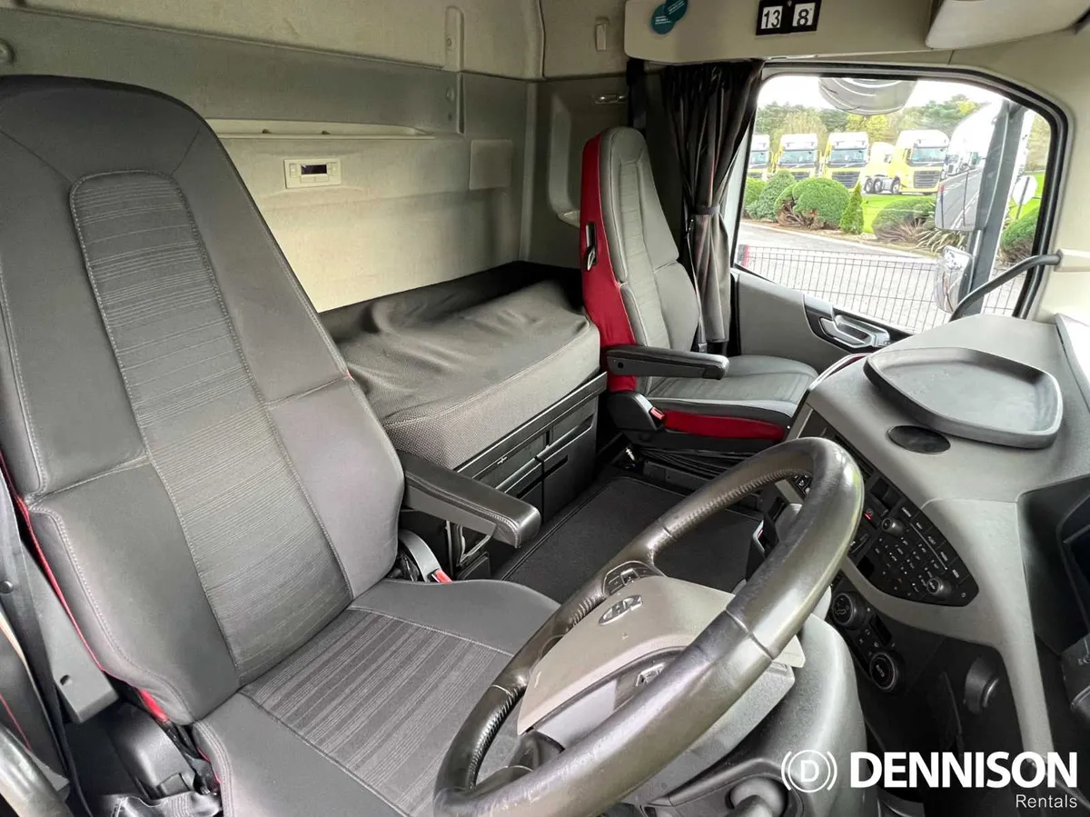 Volvo FH13 Dennison Rentals Volvo FH FM Trucks - Image 4