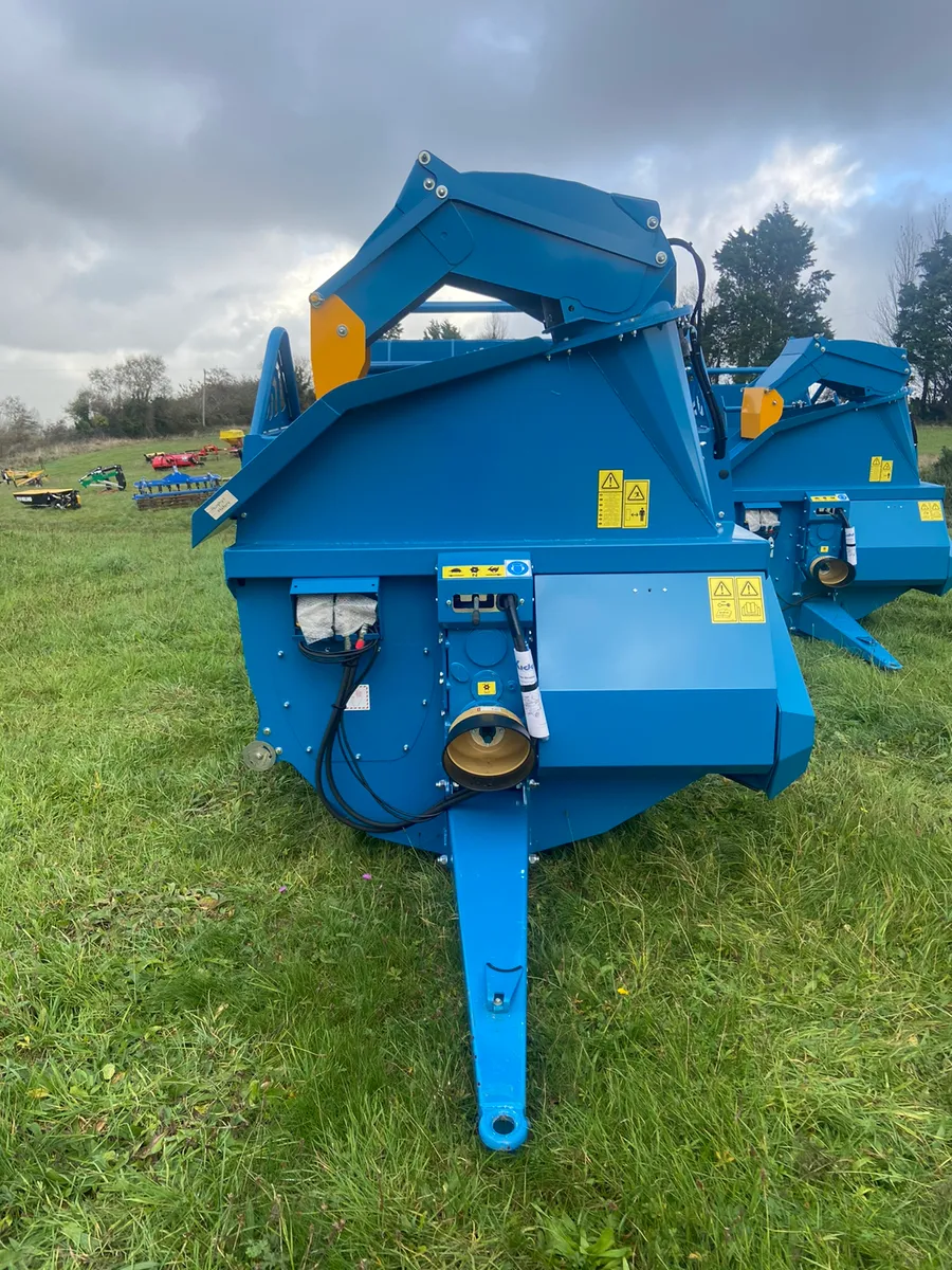 Straw Blower Kidd 450 Bale - Image 2