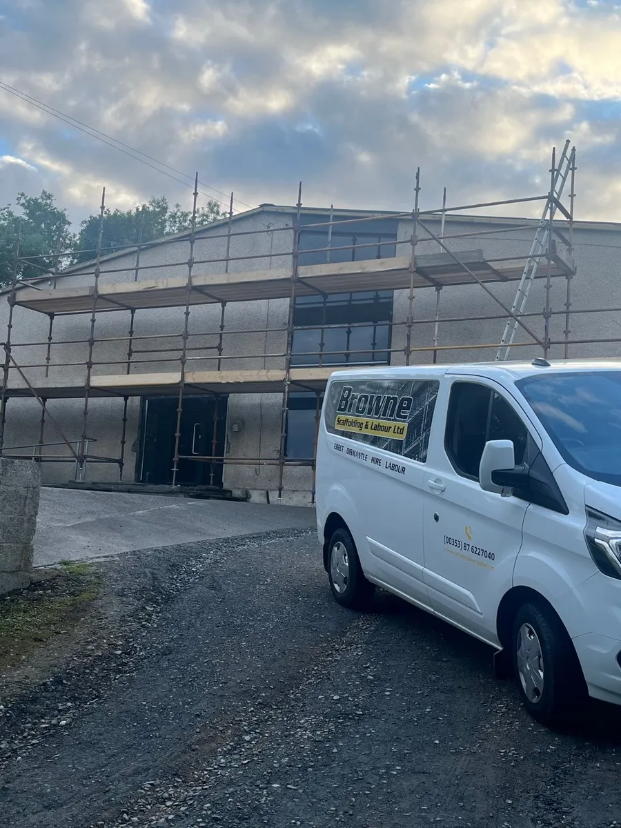 Scaffolding hire - Image 1