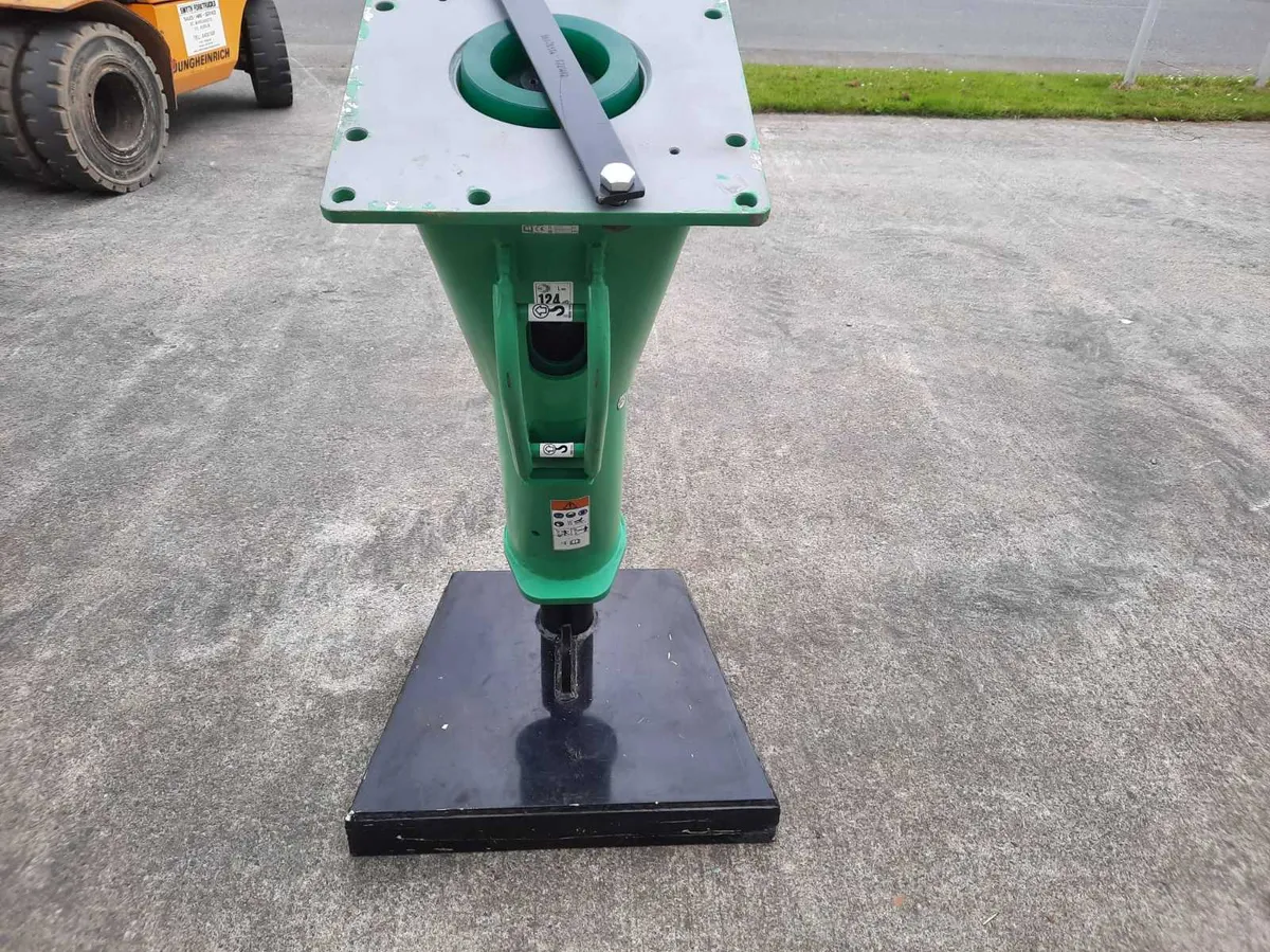 New Montabert SD36 Rock breaker - Image 3