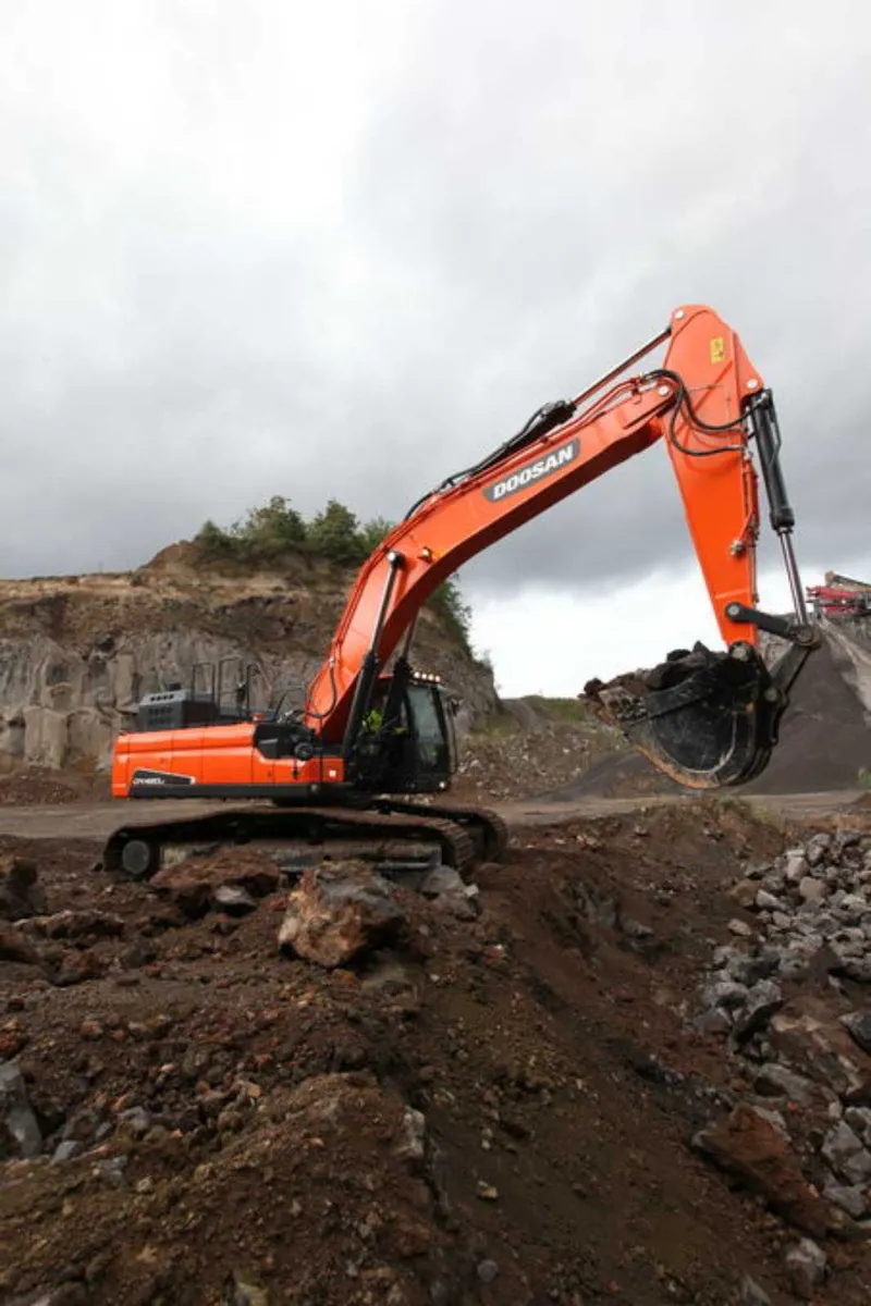 Doosan DX420LC-5 @EMS, BUY NOW, PAY LATER. - Image 3