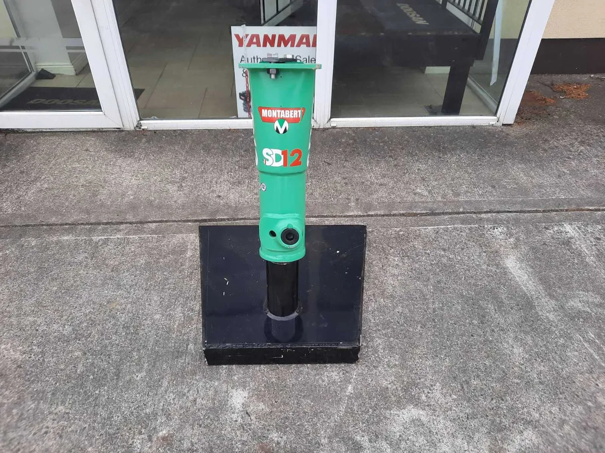New Montabert SD12 Rock breaker - Image 1
