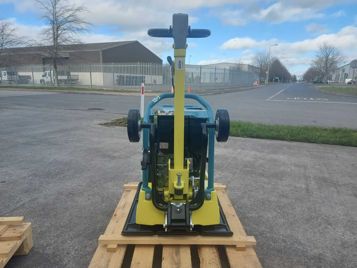 New Ammann APR 30/60 vibratory plates - Image 4