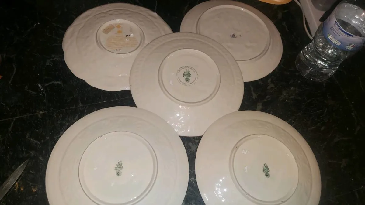 5 BELLEEK Christmas plates LIMITED! - Image 2