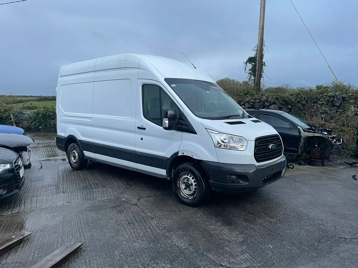 152 Ford transit 2.2 rwd for dismantling