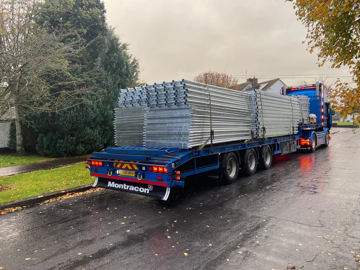 Extendable, gates and barriers huge sale now on - Image 1