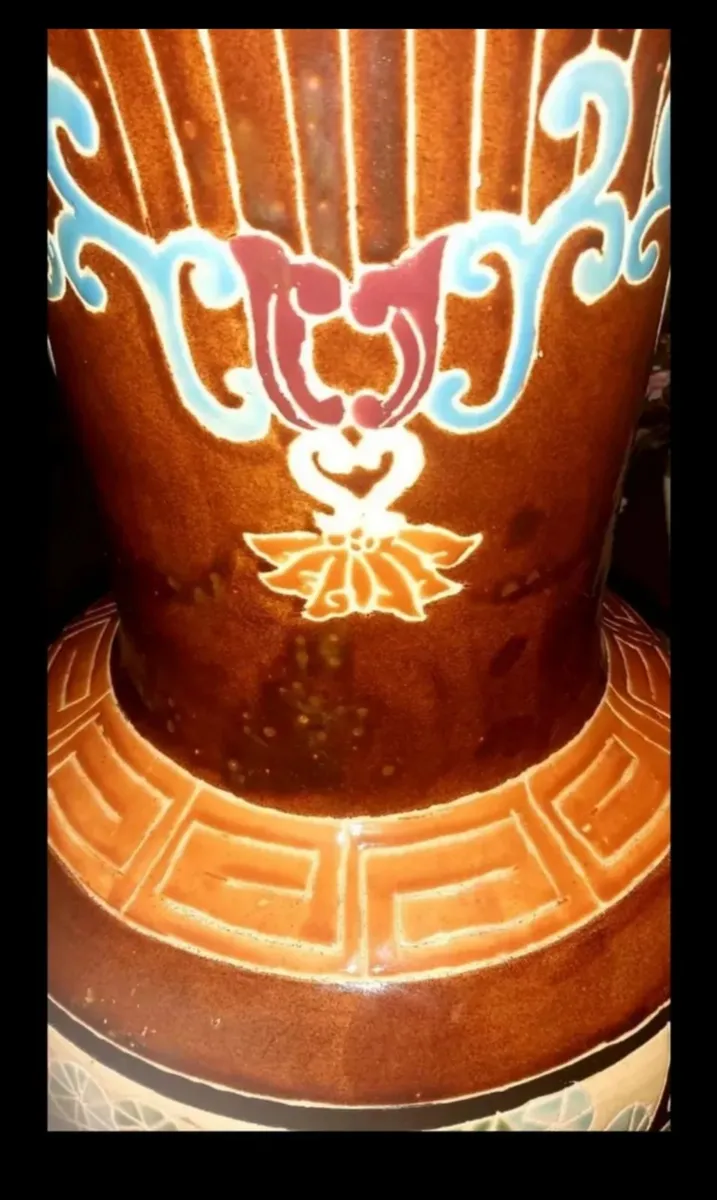 Spectacular Life - size floor vase - Image 2