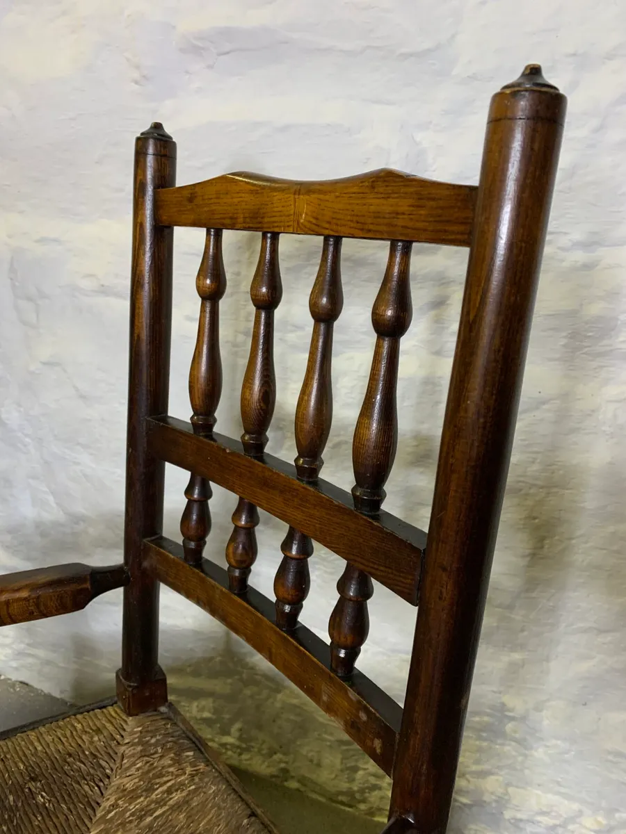 Vintage rush seat spindle back child’s armchair. - Image 4