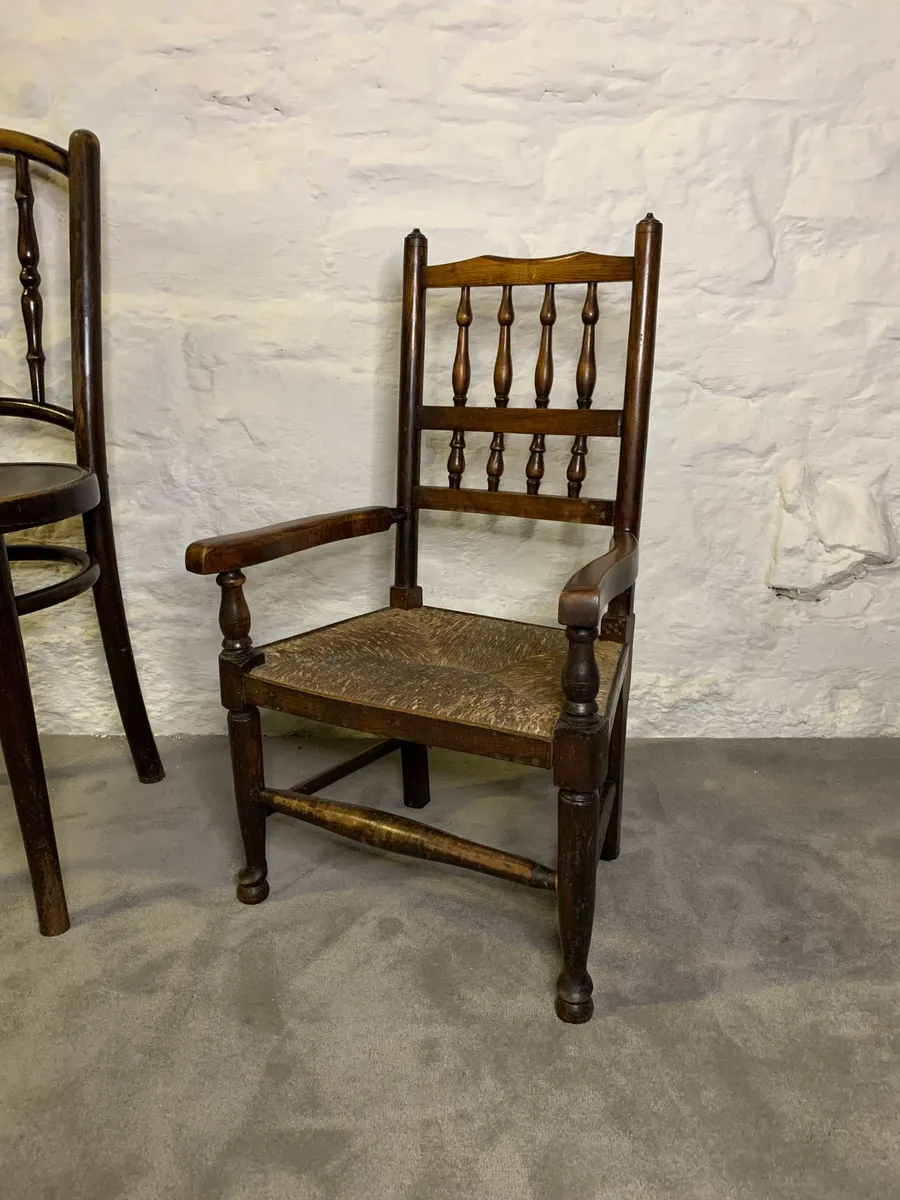 Vintage rush seat spindle back child’s armchair. - Image 1