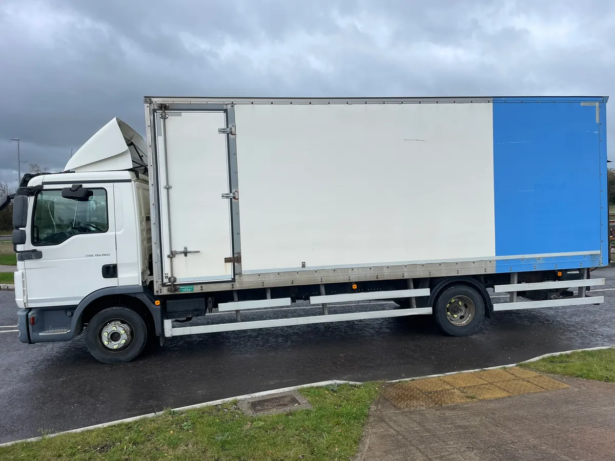 Man 10 Ton Box - Image 4