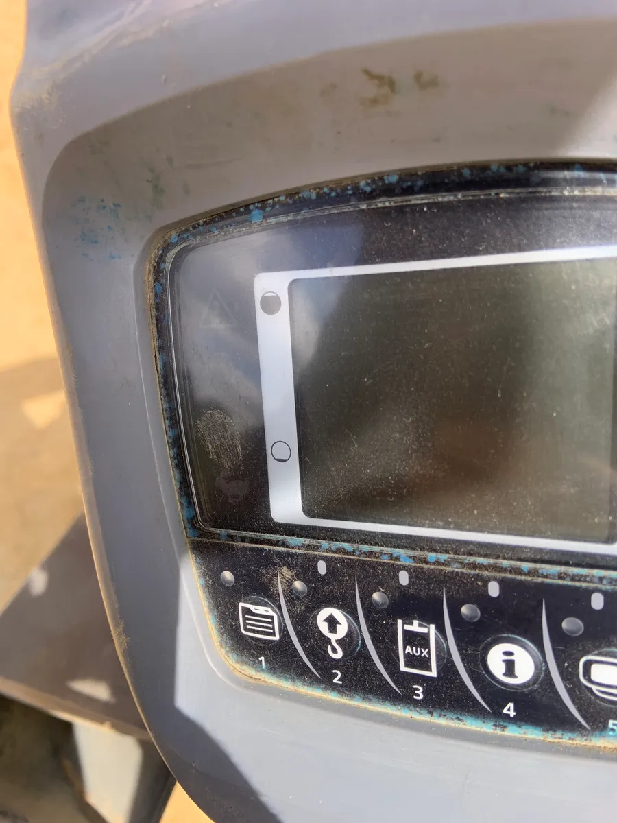 Hitachi Zaxis Monitors - Image 4